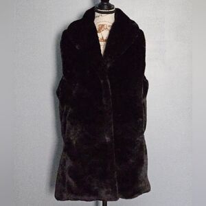 ECHO, Beautiful faux fur, long vest. NWT, Size Medium